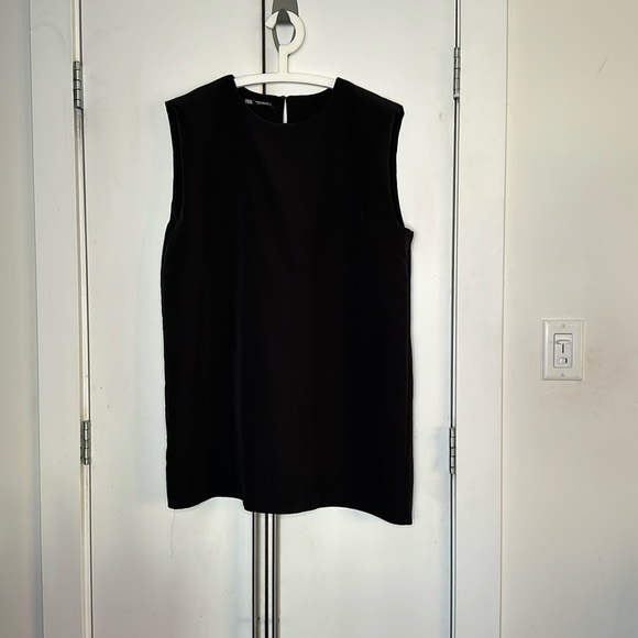 Zara Mjni Black Dress with shoulder pads. - Picture 1 of 5